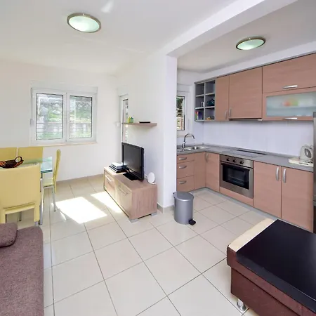 Jasmina-2 By Interhome